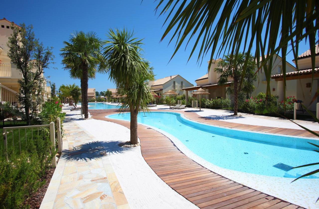 Aquamarina Village *